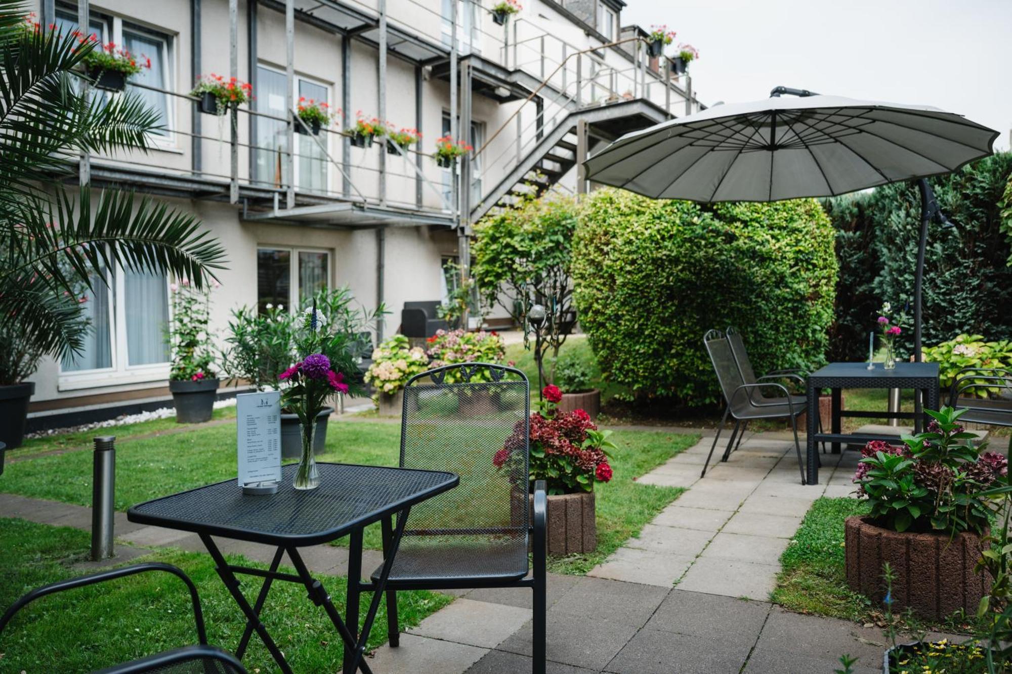Hotel Mirage Duisburg Exterior photo