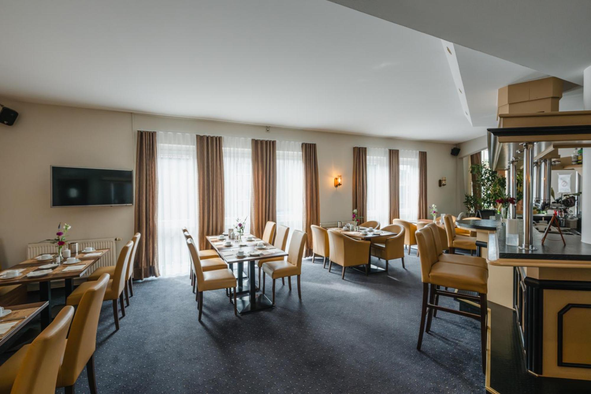 Hotel Mirage Duisburg Exterior photo