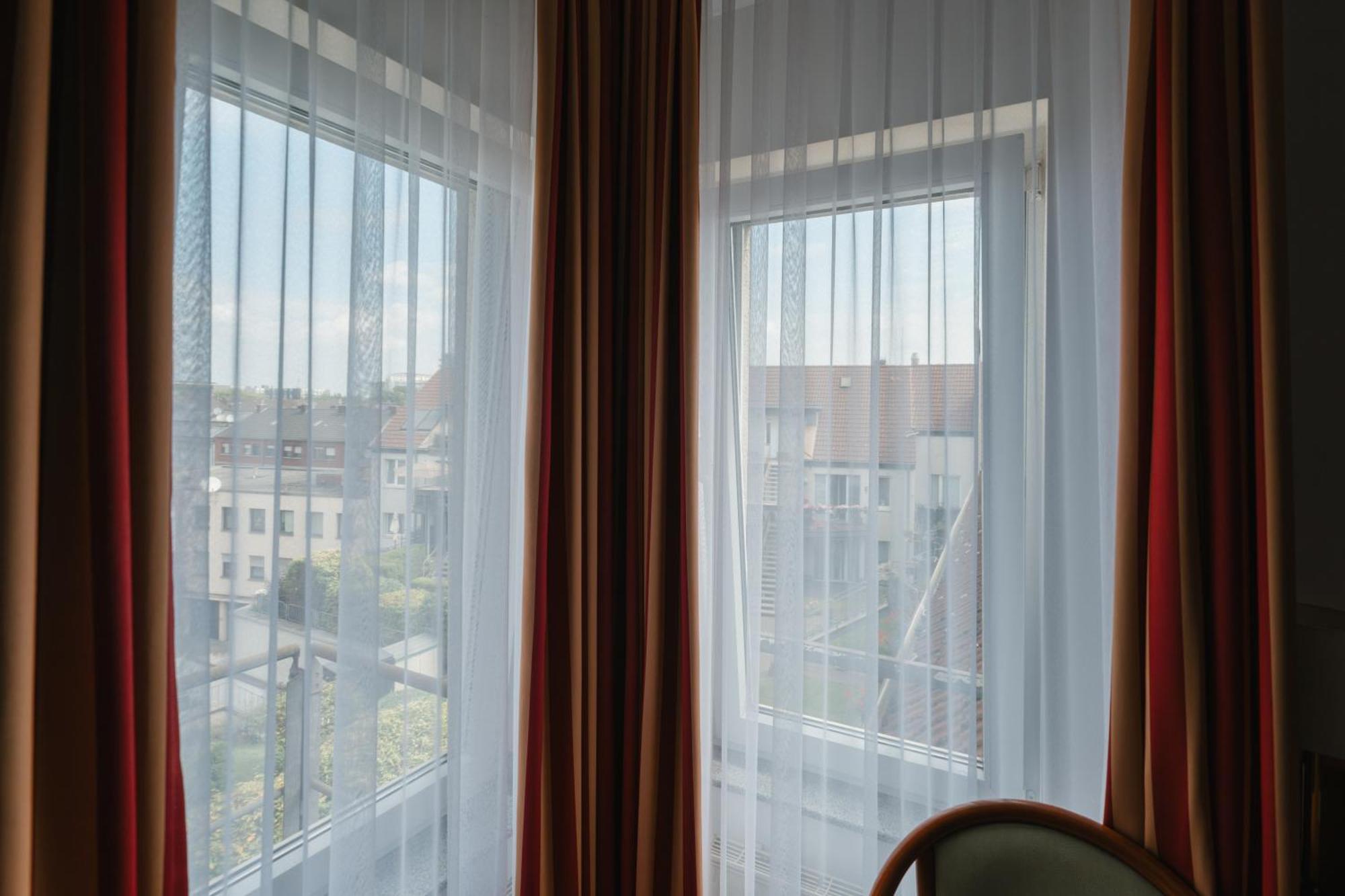 Hotel Mirage Duisburg Exterior photo