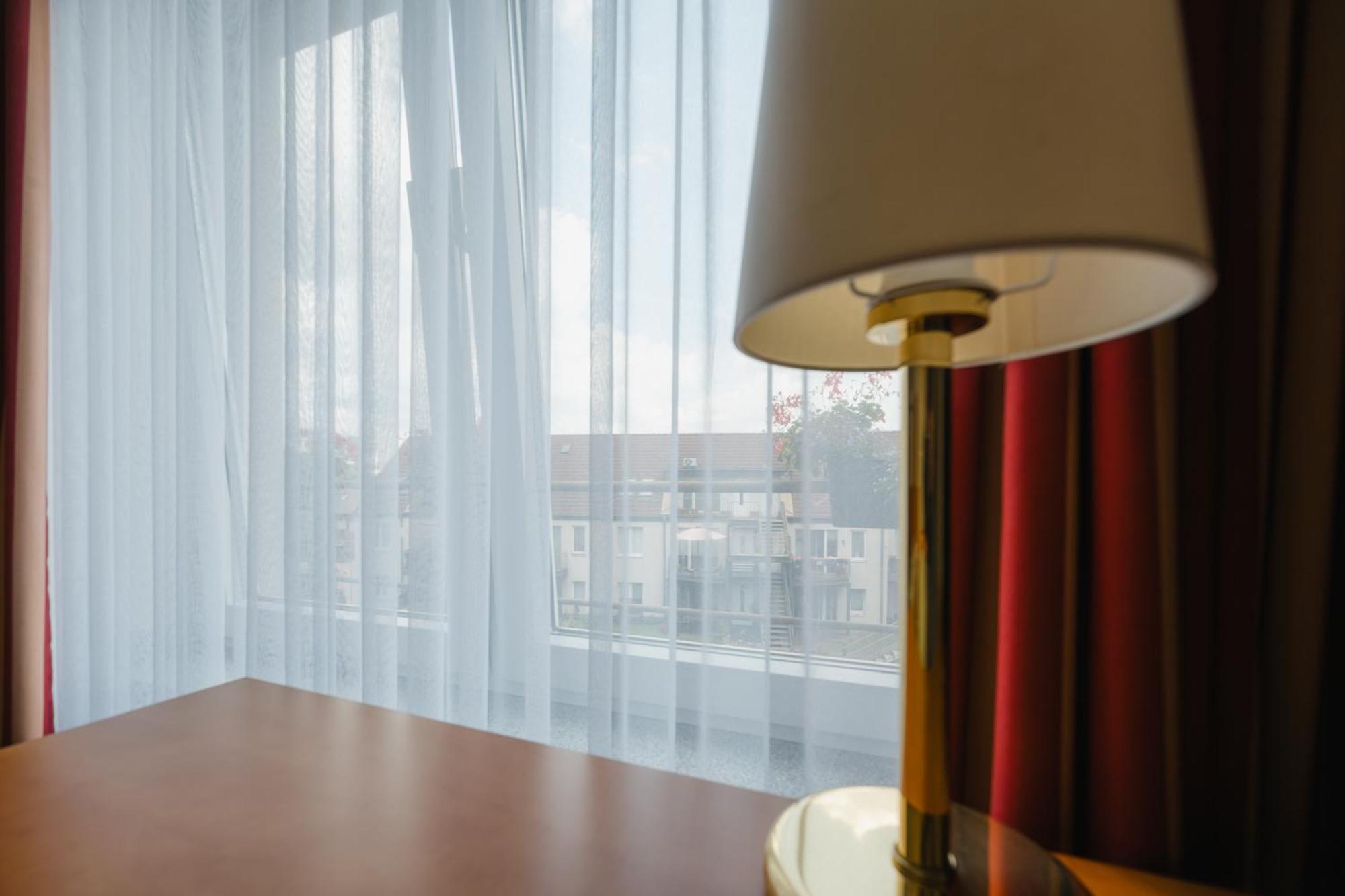 Hotel Mirage Duisburg Exterior photo